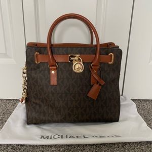 Michael Kors tote bag with shoulder strap.